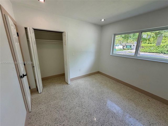 8235 SW 62nd Pl, Miami, FL 33143