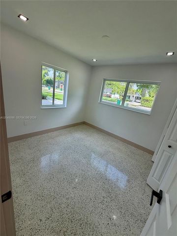 8235 SW 62nd Pl, Miami, FL 33143