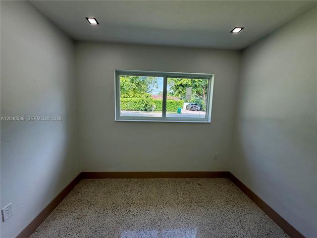 8235 SW 62nd Pl, Miami, FL 33143