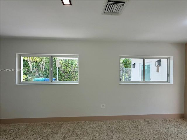 8235 SW 62nd Pl, Miami, FL 33143