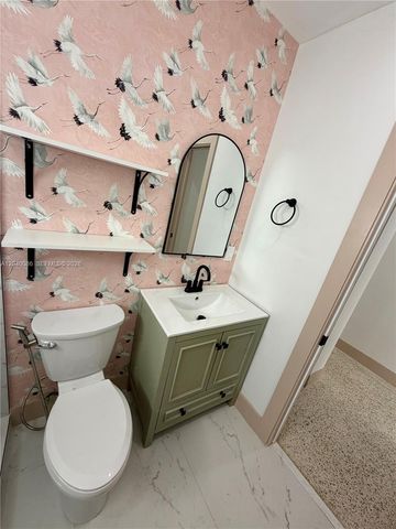 8235 SW 62nd Pl, Miami, FL 33143