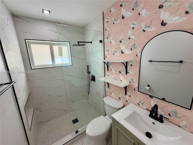 8235 SW 62nd Pl, Miami, FL 33143