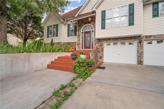 391 Wildwood Circle SE, Calhoun, GA 30701