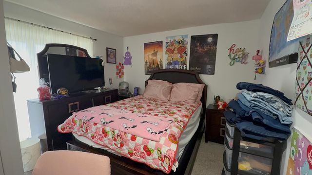 124 HUNTER Avenue, Council Bluffs, IA 51503