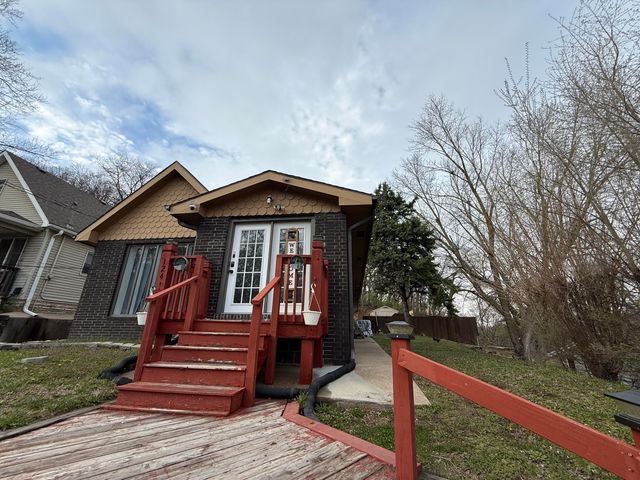 124 HUNTER Avenue, Council Bluffs, IA 51503