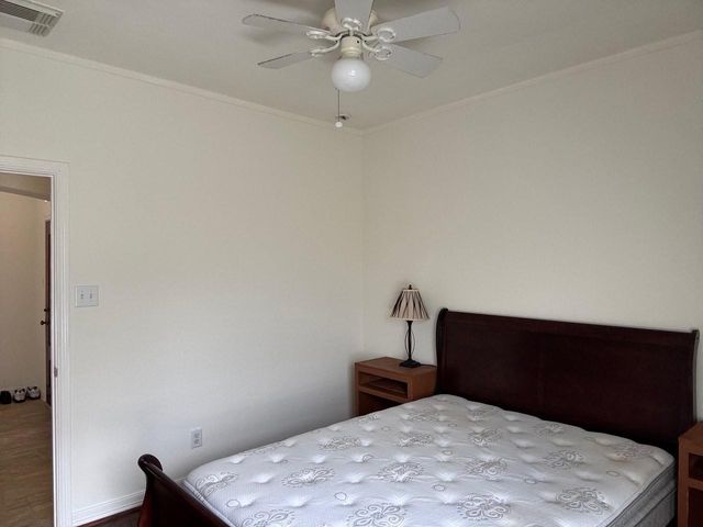 702 Hollyhock Drive, Stafford, TX 77477