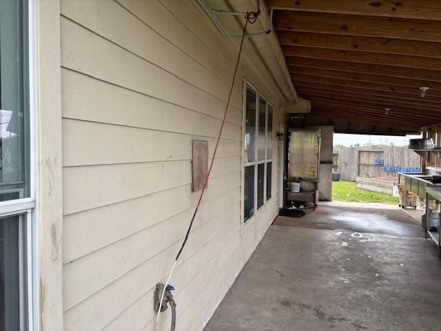 702 Hollyhock Drive, Stafford, TX 77477