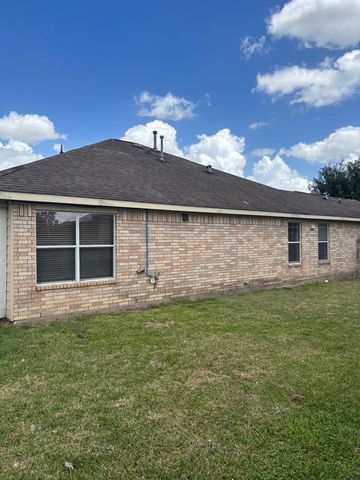 702 Hollyhock Drive, Stafford, TX 77477