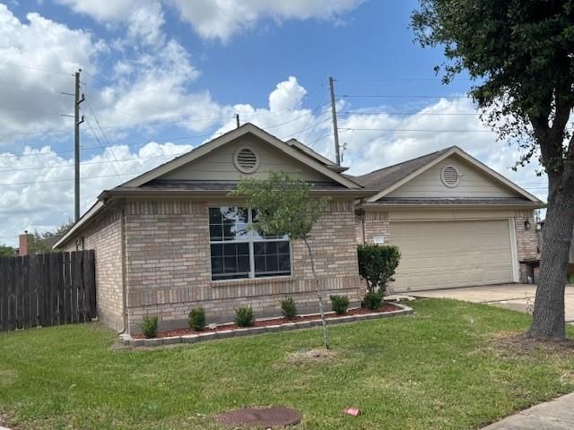 702 Hollyhock Drive, Stafford, TX 77477