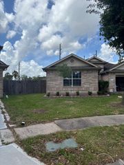 702 Hollyhock Drive, Stafford, TX 77477
