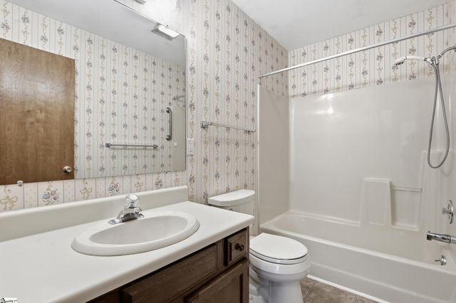 465 Mountain Laurel Drive, Columbus, NC 28722