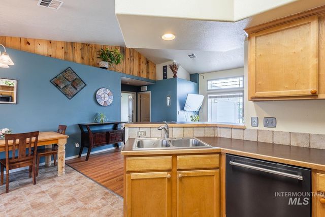 9521 W Cory Ln, Boise, ID 83704