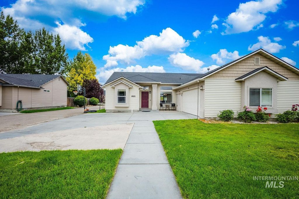 9521 W Cory Ln, Boise, ID 83704