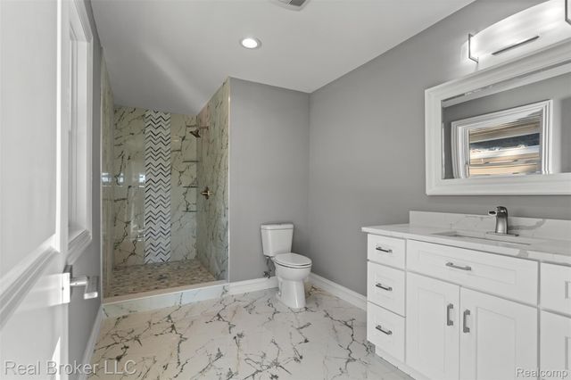 38165 Cherry Lane, Harrison Charter Township, MI 48045