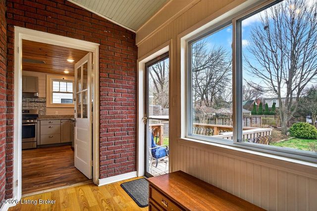 3706 Grandview Ave, Louisville, KY 40207