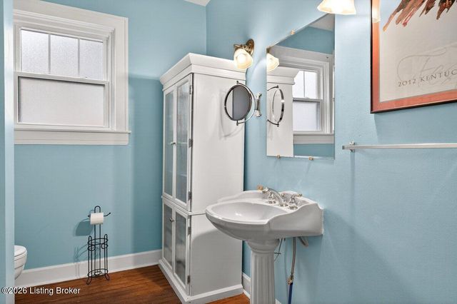 3706 Grandview Ave, Louisville, KY 40207