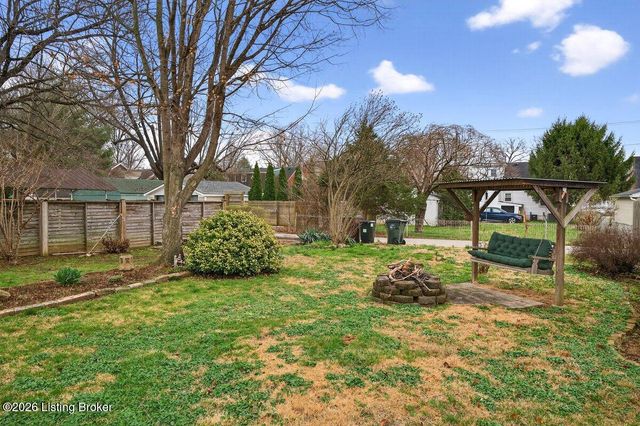 3706 Grandview Ave, Louisville, KY 40207