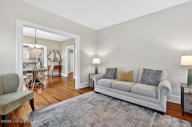 3706 Grandview Ave, Louisville, KY 40207