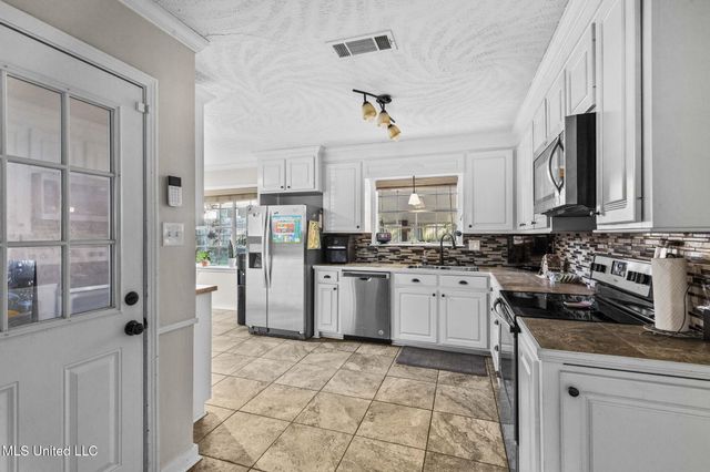 186 Van Doren Court, Pearl, MS 39208