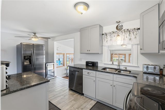 67 GARNET Street, West Warwick, RI 02893