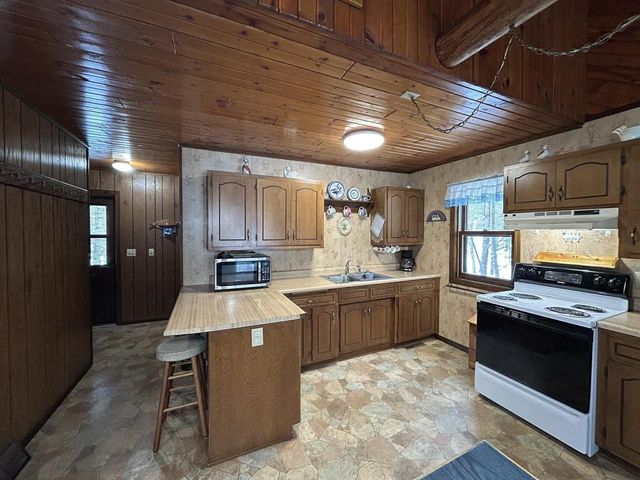 14946 N SUNRISE COURT, Mountain, WI 54149