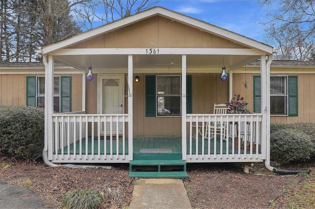 1361 Hickory Nut Road, Inman, SC 29349