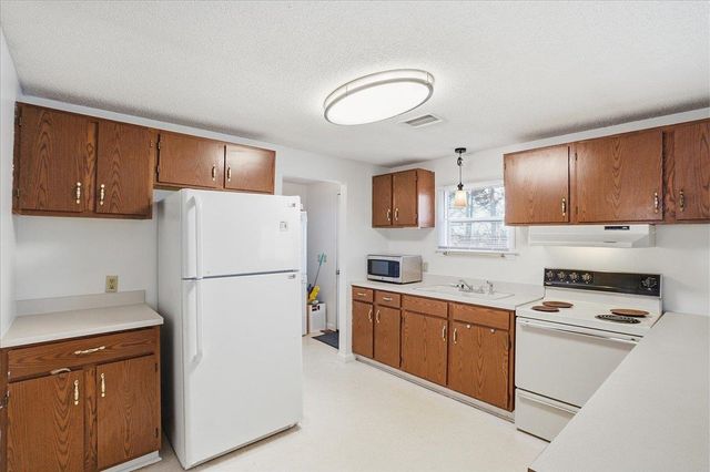 1361 Hickory Nut Road, Inman, SC 29349