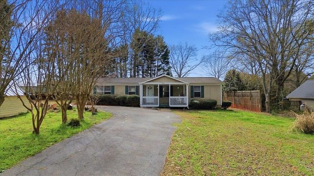 1361 Hickory Nut Road, Inman, SC 29349