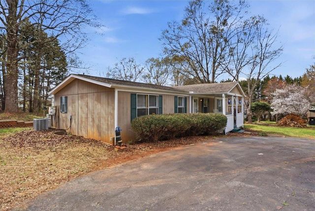 1361 Hickory Nut Road, Inman, SC 29349