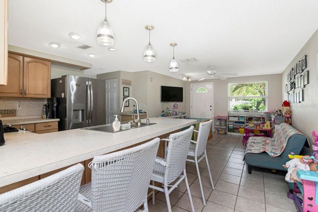 10532 67TH AVENUE, Seminole, FL 33772