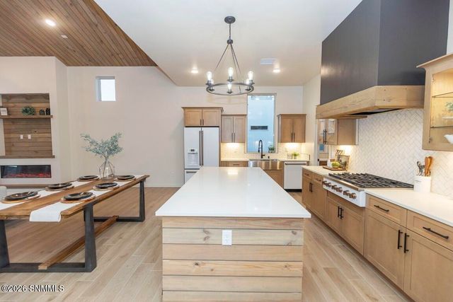 6735 Fairchild Loop, Las Cruces, NM 88012