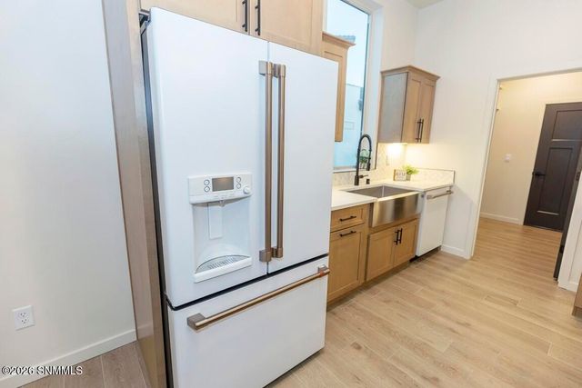 6735 Fairchild Loop, Las Cruces, NM 88012