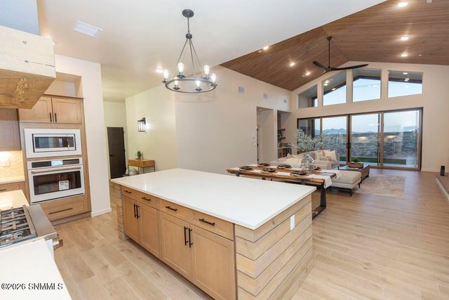 6735 Fairchild Loop, Las Cruces, NM 88012