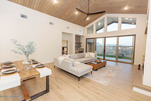 6735 Fairchild Loop, Las Cruces, NM 88012