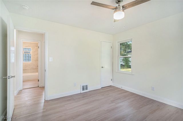 52 Avalon Drive, Bedford, OH 44146