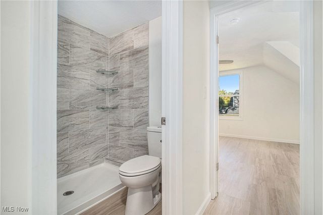 52 Avalon Drive, Bedford, OH 44146