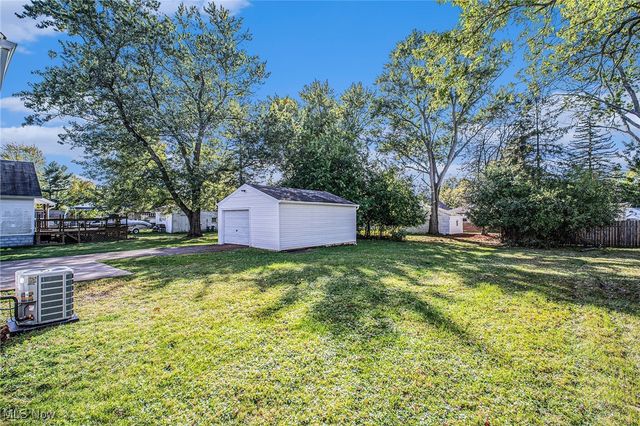 52 Avalon Drive, Bedford, OH 44146