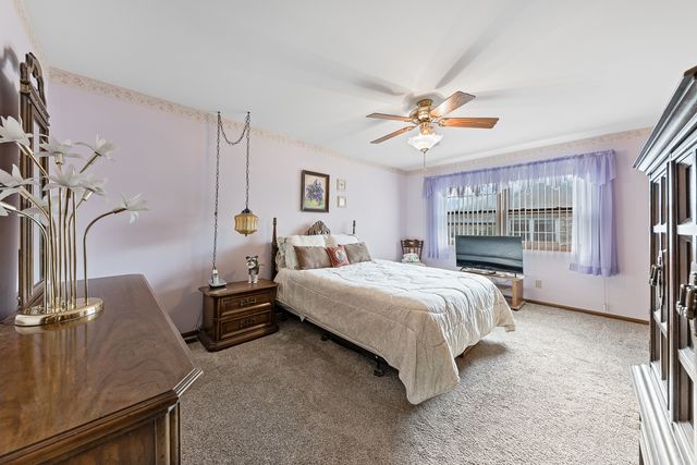 7502 W Lakeside Drive, Frankfort, IL 60423