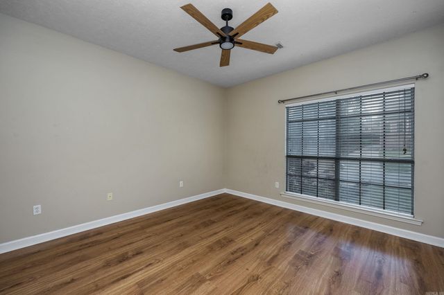5017 Calico Creek Cove, North Little Rock, AR 72116