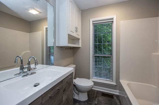 5017 Calico Creek Cove, North Little Rock, AR 72116