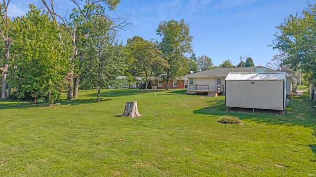 2202 E Iowa Street, Evansville, IN 47711