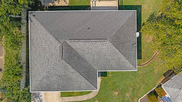 2202 E Iowa Street, Evansville, IN 47711