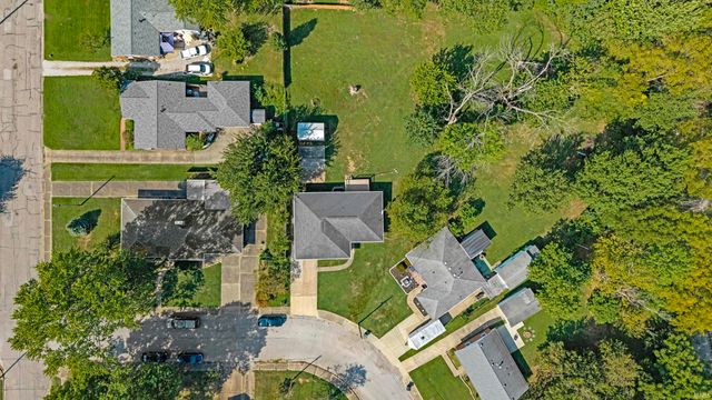 2202 E Iowa Street, Evansville, IN 47711