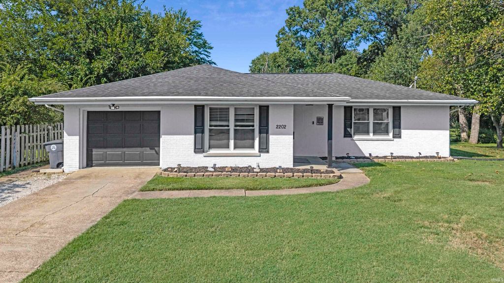 2202 E Iowa Street, Evansville, IN 47711