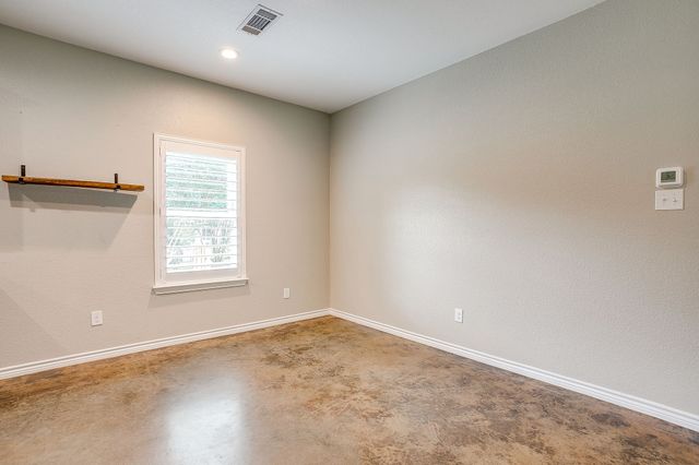 464 Wildwood Lane, Burleson, TX 76028