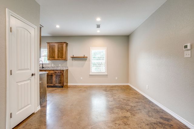 464 Wildwood Lane, Burleson, TX 76028