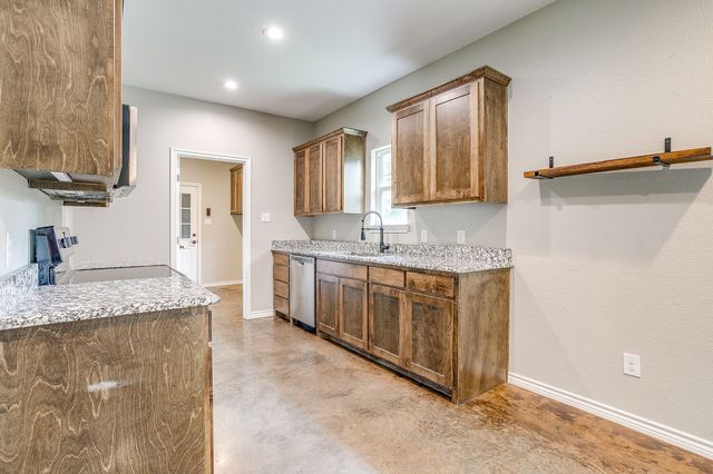 464 Wildwood Lane, Burleson, TX 76028
