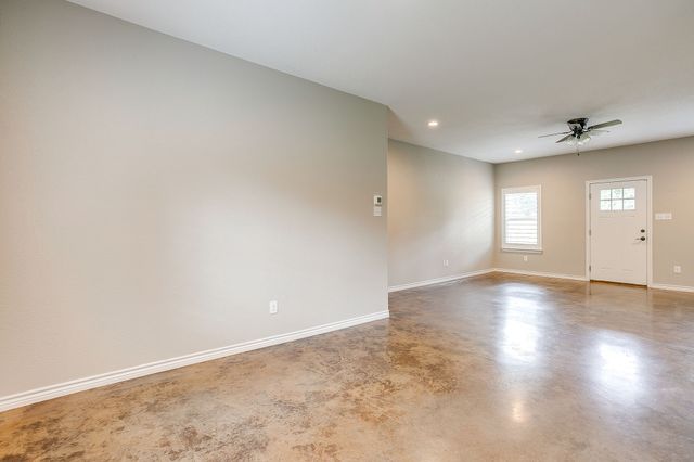464 Wildwood Lane, Burleson, TX 76028