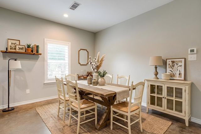 464 Wildwood Lane, Burleson, TX 76028