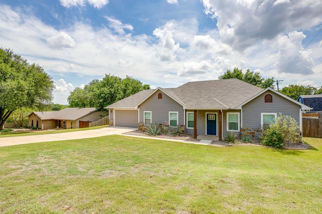 464 Wildwood Lane, Burleson, TX 76028